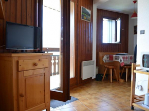 Charmant 2 pièces avec parking, proche télésiège et navettes - FR-1-676-101 Chatel